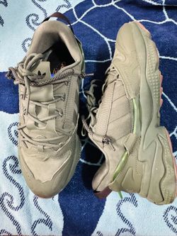 ADIDAS Camo Green - ladies size 7.5