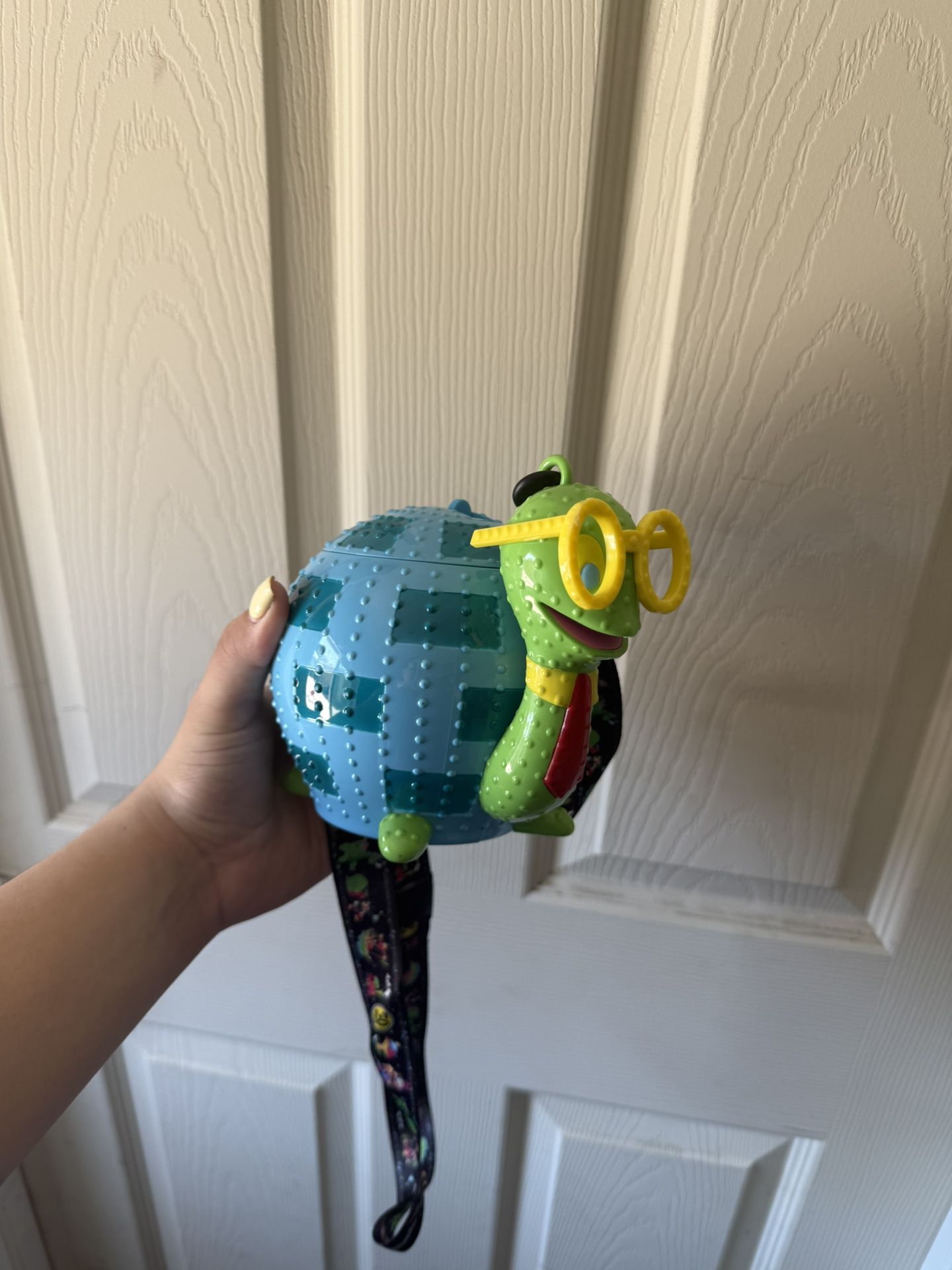 Disney Turtle Sipper Cup