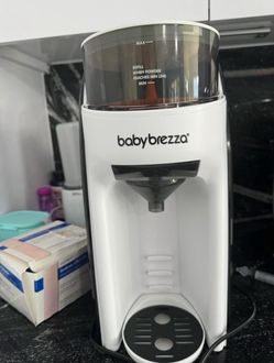 Baby Brezza Formula Pro Bottle Maker