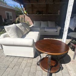 Sofás + Table