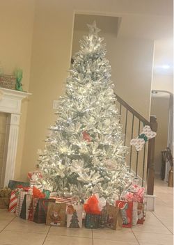 Árbol navideño ( Christmas tree)