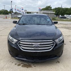 2016 Ford Taurus