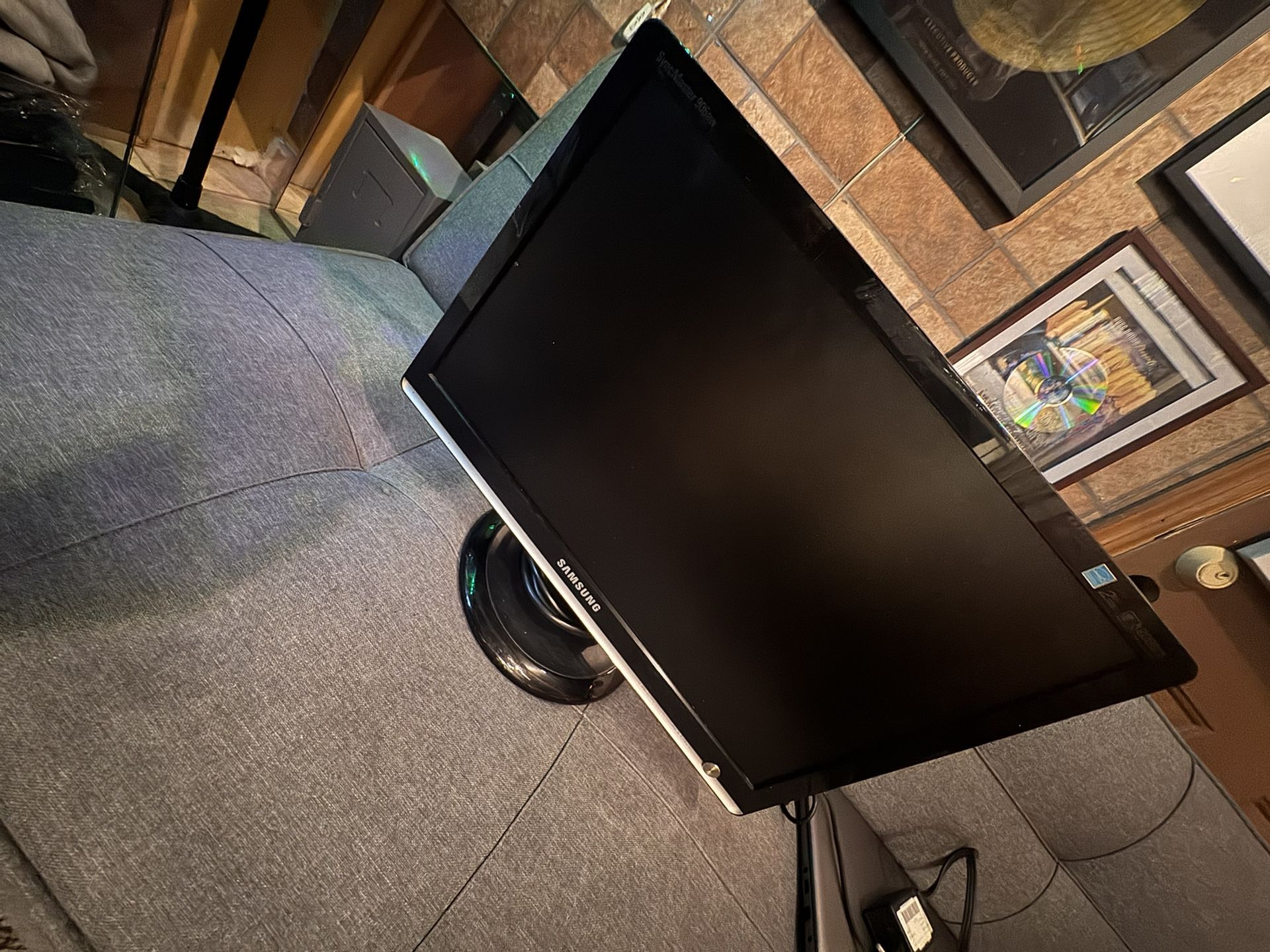 SAMSUNG Computer Monitor