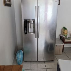 LG Refrigerator