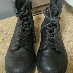 Dr. Martens Kids Size 1 
