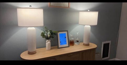 Modern ceramic table lamps (set of 2)