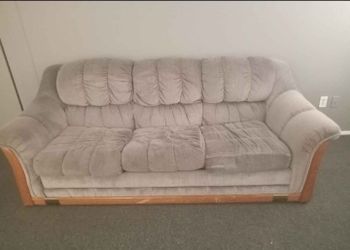Couch (MUST BE GONE BY TODAY)