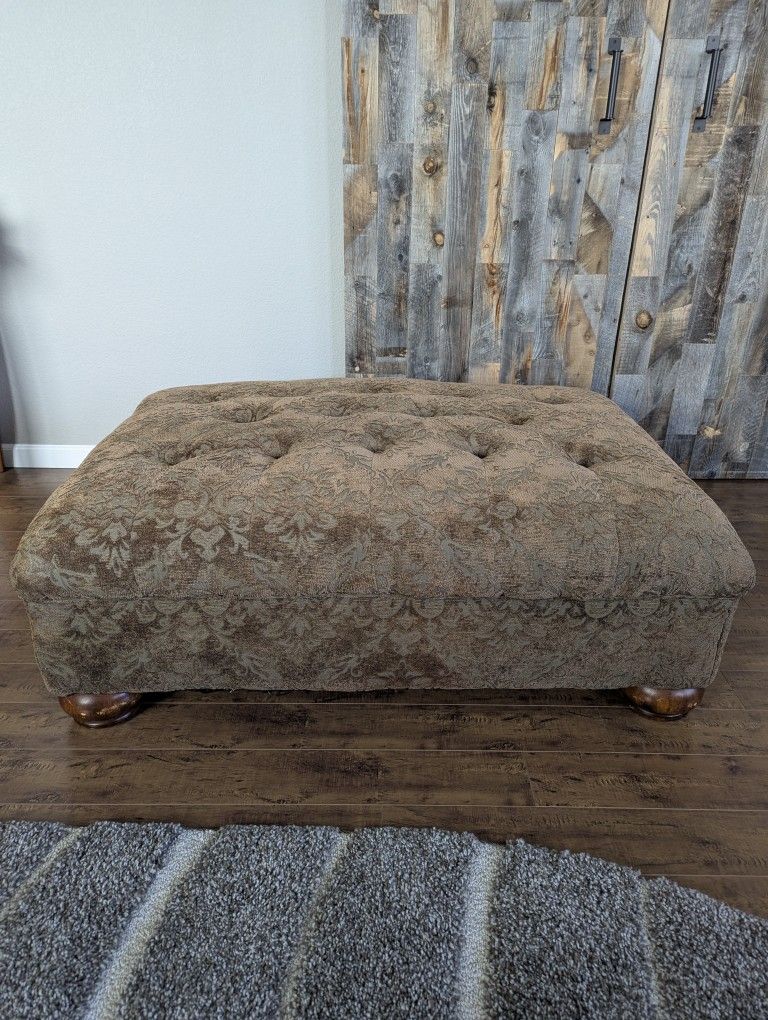19th Century Edwardian Howard Style Ottoman