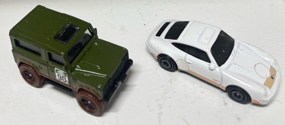 Hot Wheels Land Rover Defender + Series III Lot of 2
