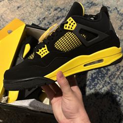 Jordan 4 Yellow Thunder Men Size 12