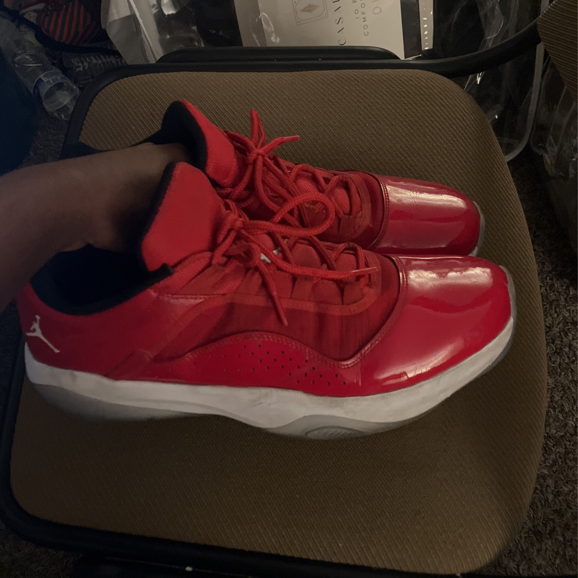 Jordan 11’s low reds, size 11.5