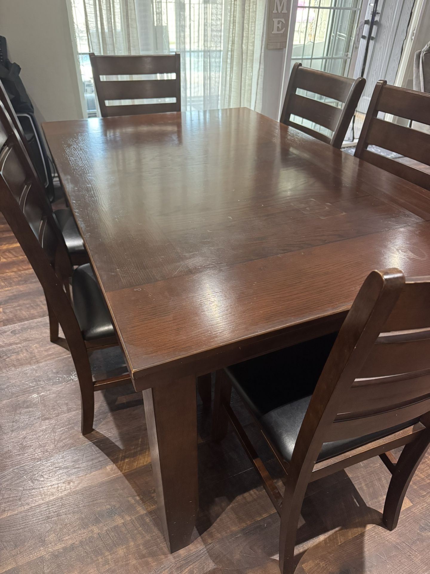 Dining Table + 6chairs