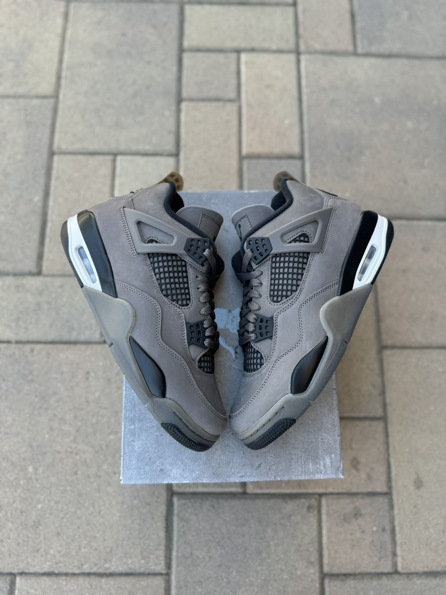 Air Jordan 4 Cave Stone