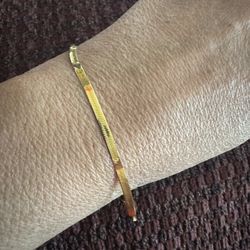 Beautiful Herringbone 14K Bracelet, 7"