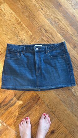 Abercrombie and Fitch Jean Skirt Curve Love- Never worn