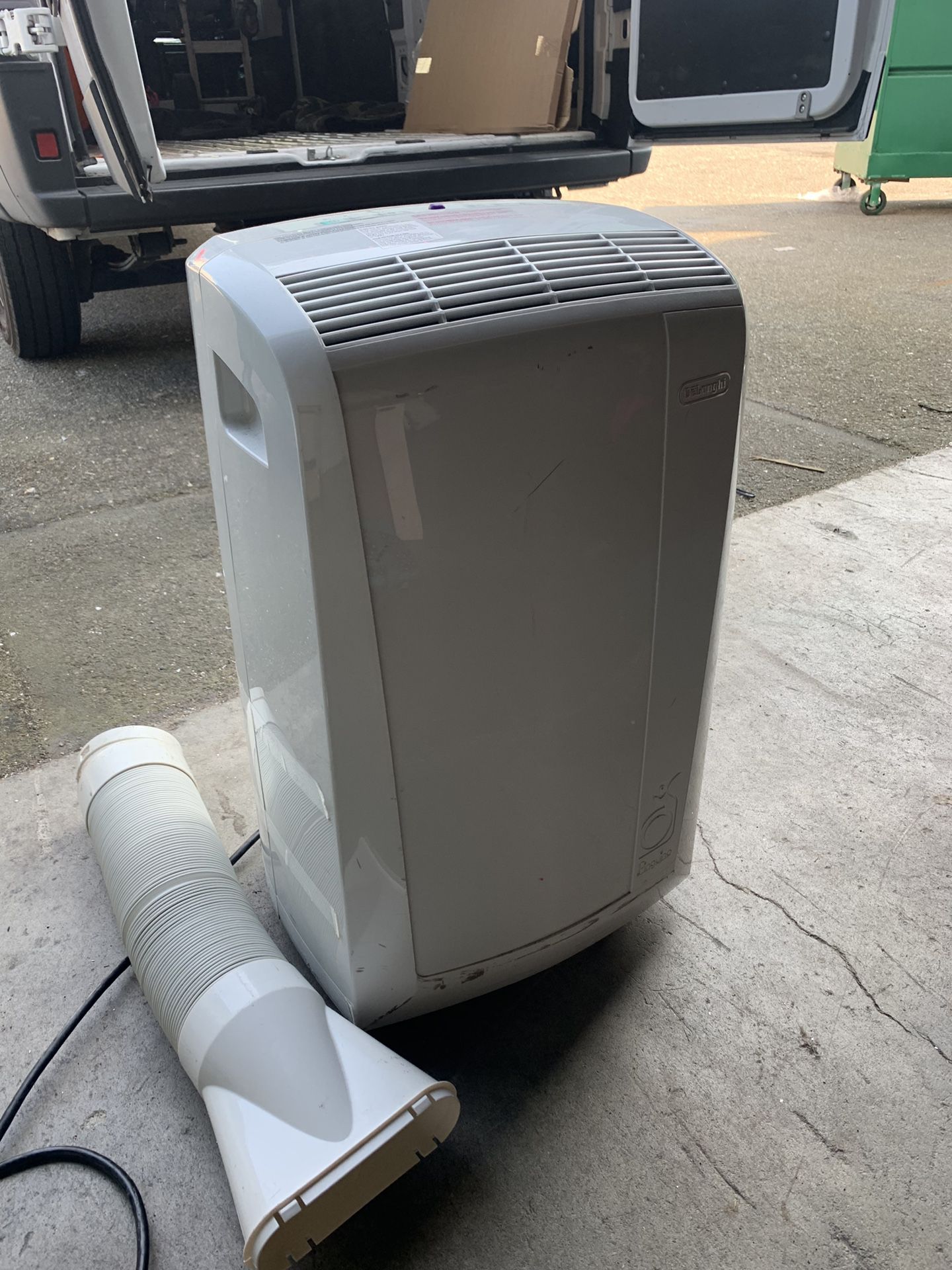 Delonghi Portable Air conditioner