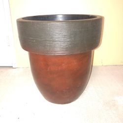 Self Watering Planter Pot By Ariana (Free delivery 5 cities)