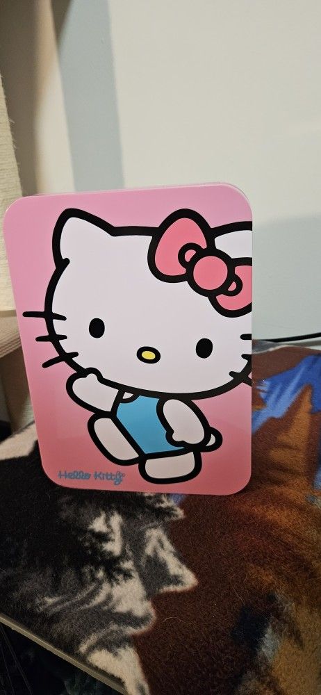 Hello kitty Mini Fridge