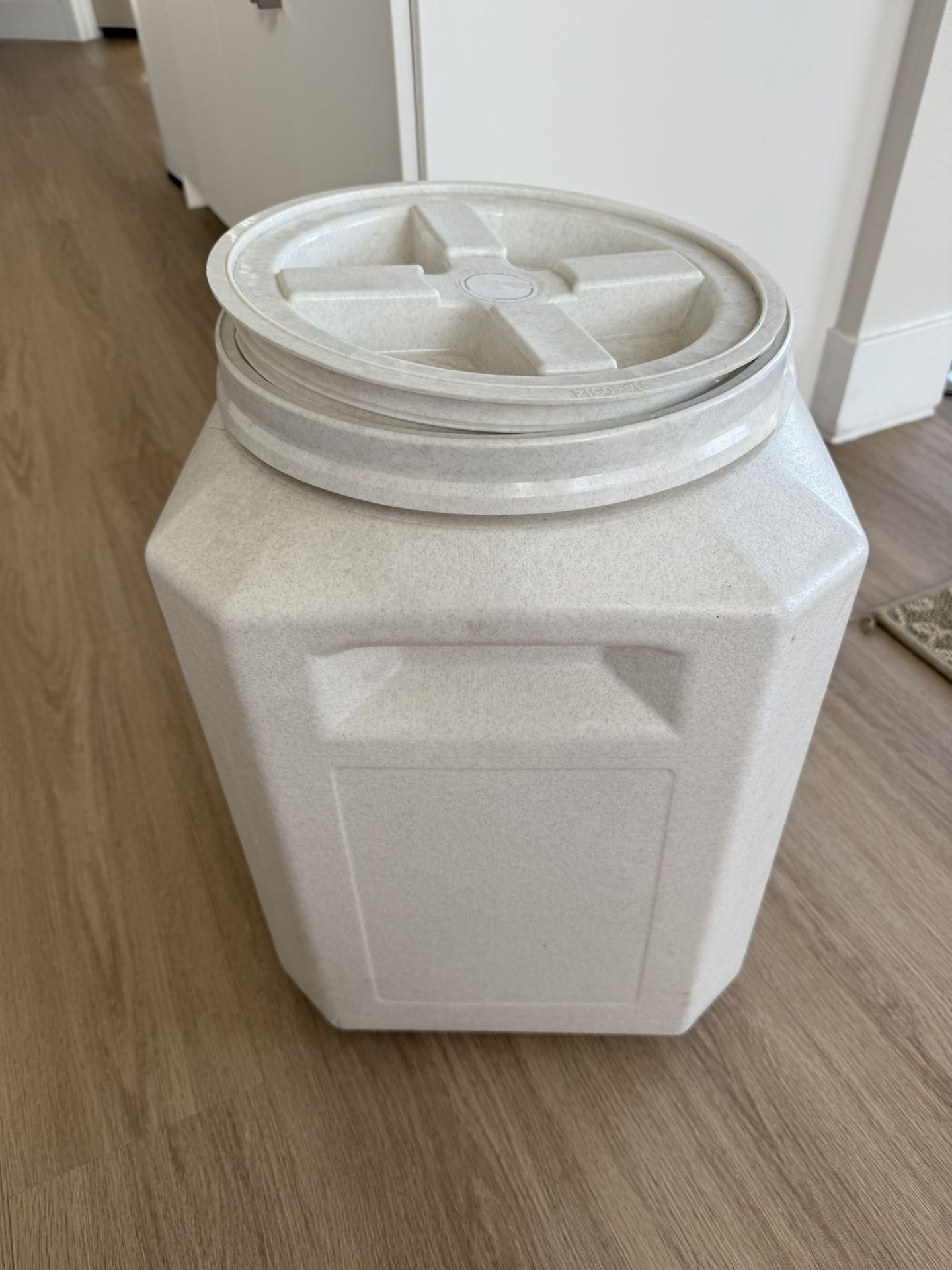 Pet Food Container