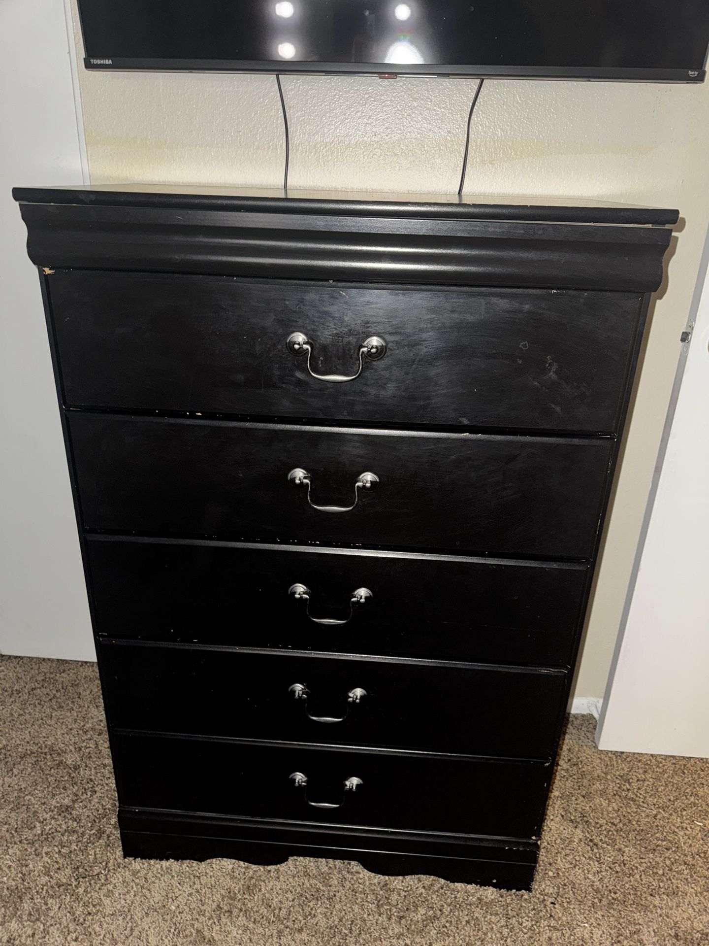 Black 5 drawer Dresser $60