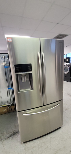 Samsung French Door Fridge – Stainless, Ice/Water Dispenser