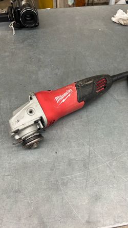 Milwaukee 6130-30 4 1/2” Angle Grinder