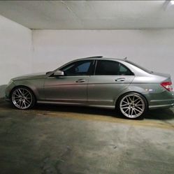 Mercedes Benz C300 Parts