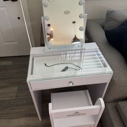 Impressions Toddler Vanity 