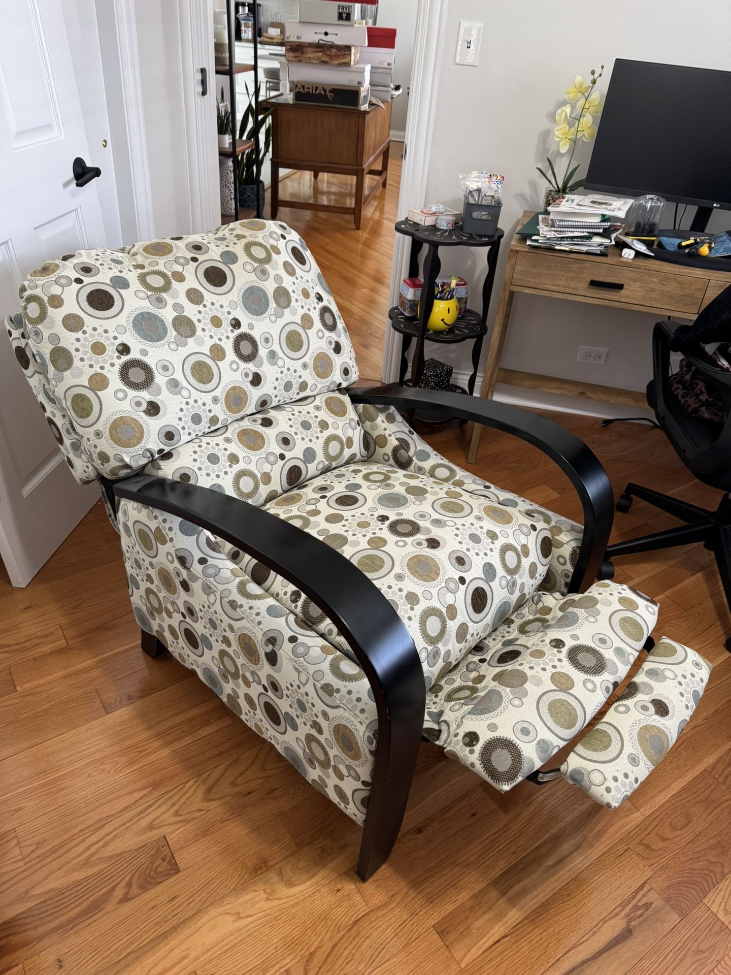 Poka Dot Recliner from Darvin