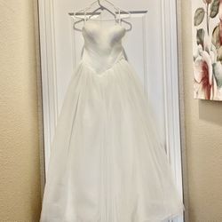 Customize Wedding Dress 