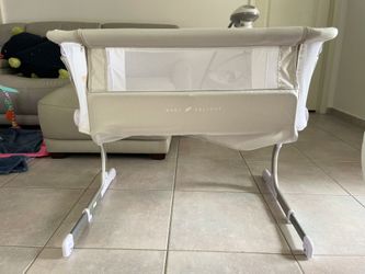 Baby Delight Dream On Me Bassinet 