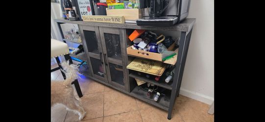 Bar cabinet