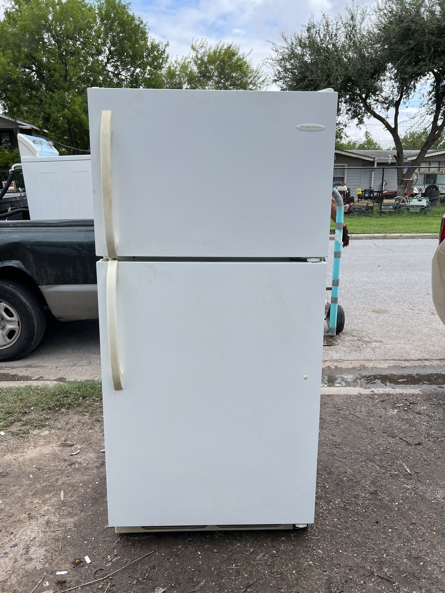 Frigidaire Fridge