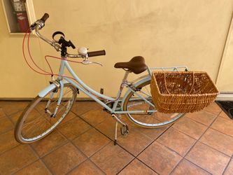 Public 7 Speed S/M Beach Cruiser - $300