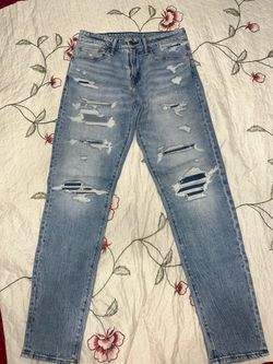American Eagle Size 29x32 Light Blue Ripped Athletic Fit Jeans
