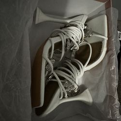 Women’s heels New