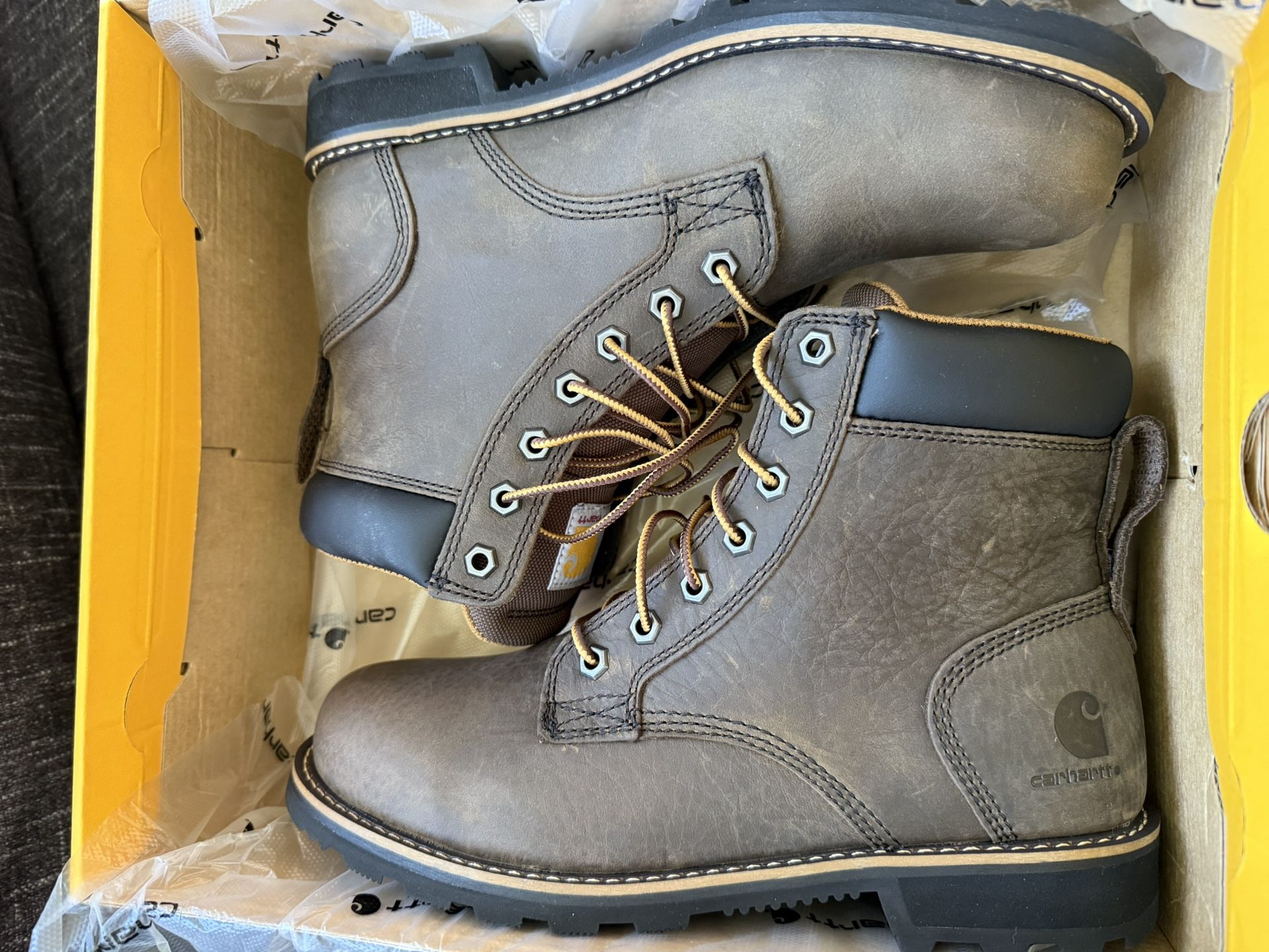 Carhartt Men’s Water Resistant Work Boot Size 8.5