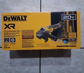 Dewalt 20v XR Brushless 4-1/2" paddle switch grinder ( TOOL Only)