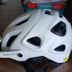 Oakley Drt5