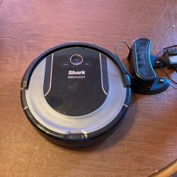 Shark Ion Robot vacuum Like Roomba