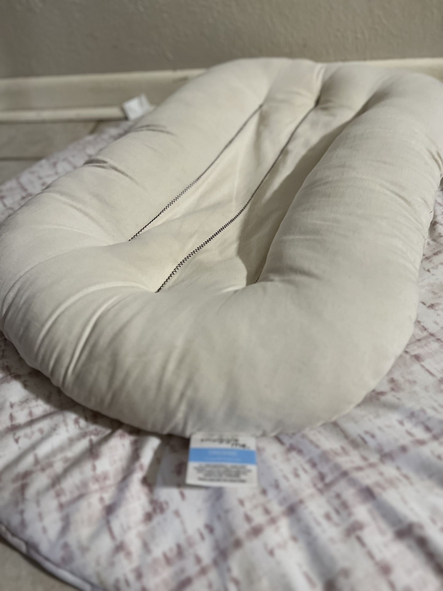 Snuggle Me Infant Lounger & 3 Snuggle Me Lounger Covers