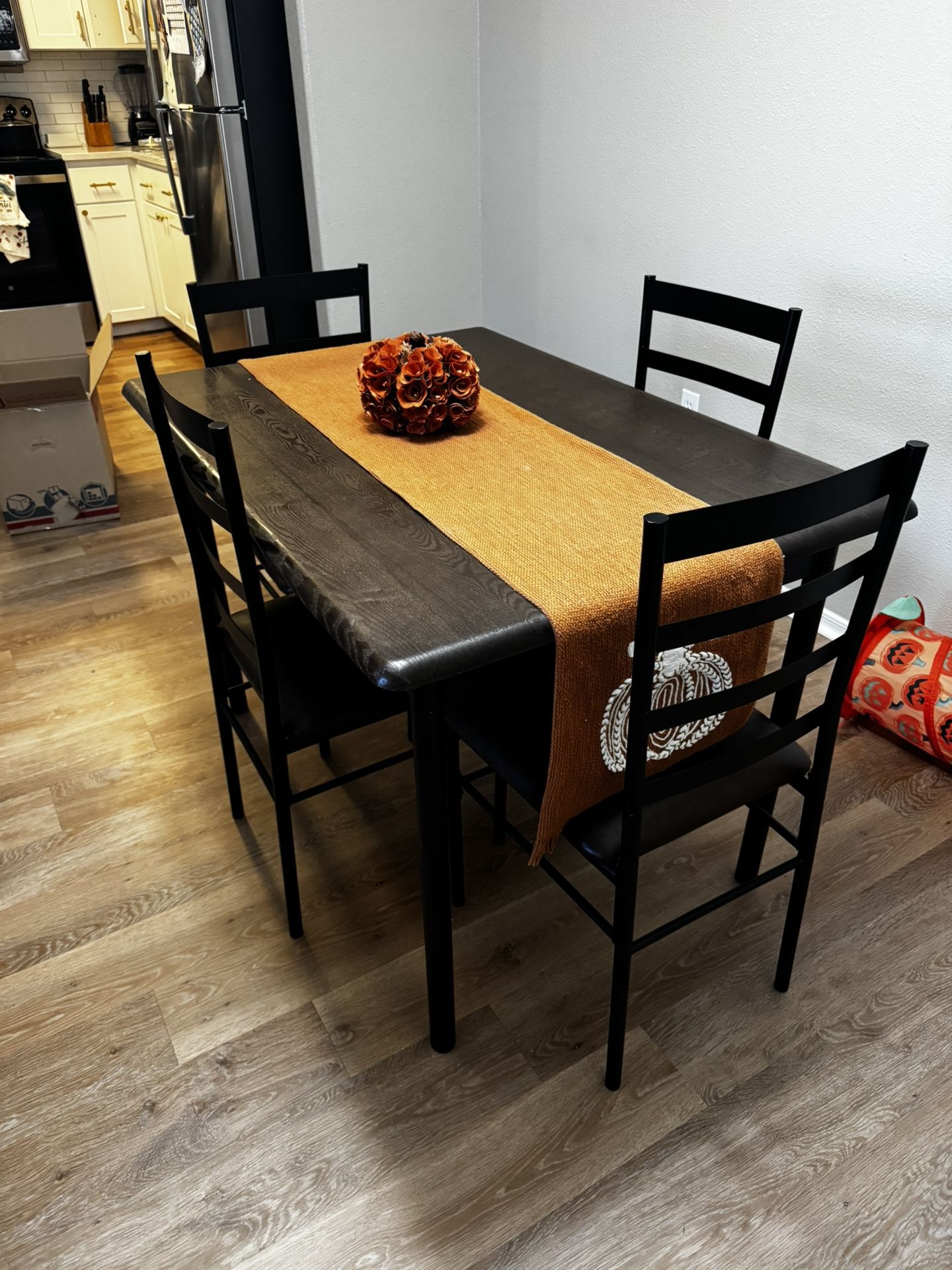 Table Set