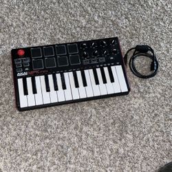 Also MPK mini Keyboard (w/ Cable)