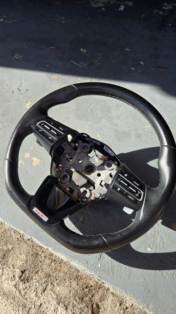 KIA Stinger Steering Wheel 