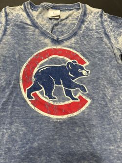 Women’s Small Chicago Cubs Shirt