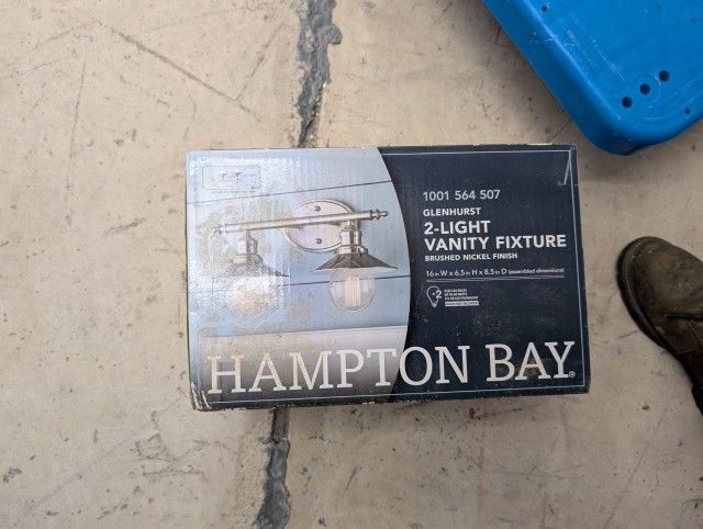 Hampton Bay Light 2 Light Vanity 