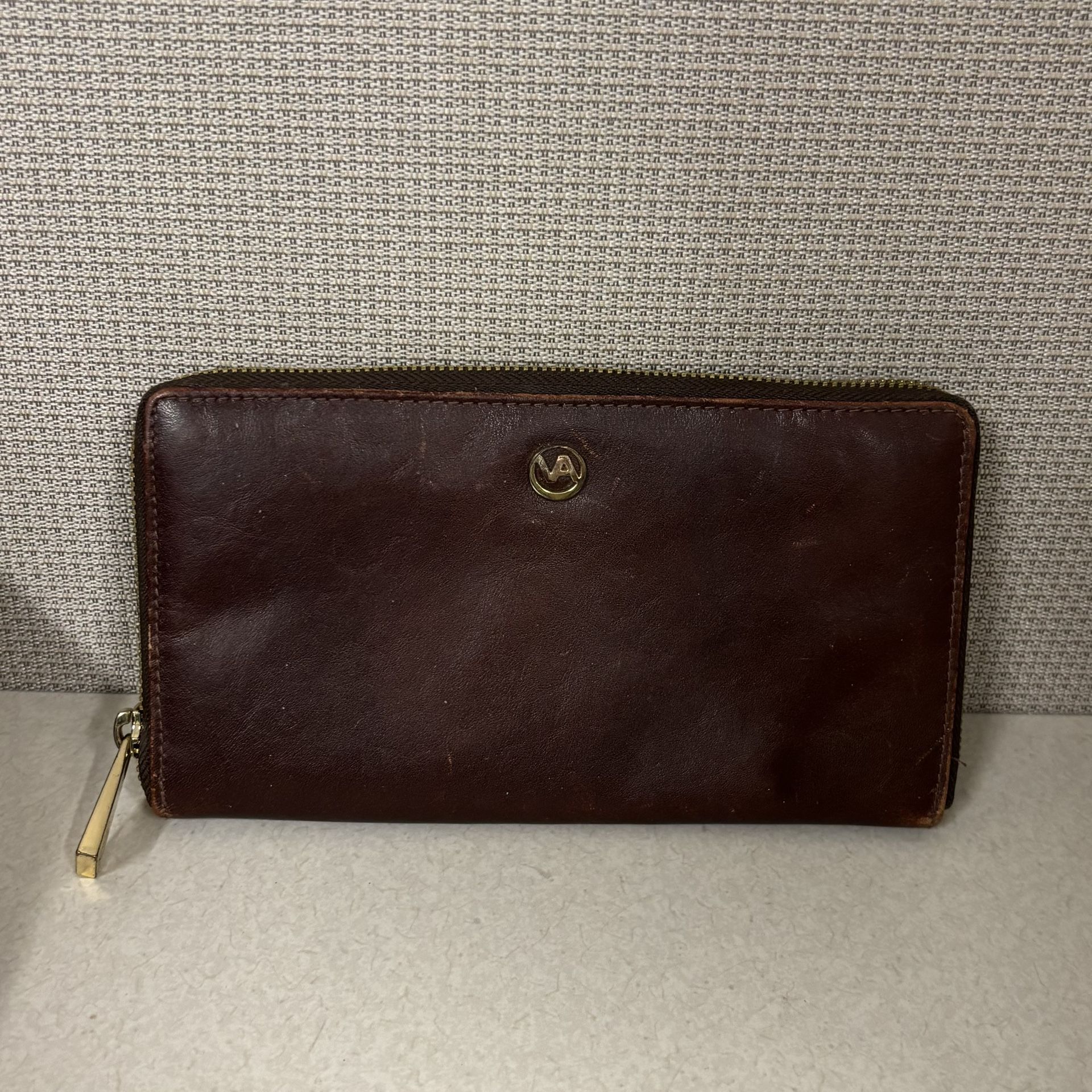 Valentina Leather Full Size Zip Wallet 