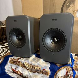 KEF LSX II LT Wireless Bookshelf Speakers – Hi-Res Audio, Uni-Q Driver Array, 200W Amplification