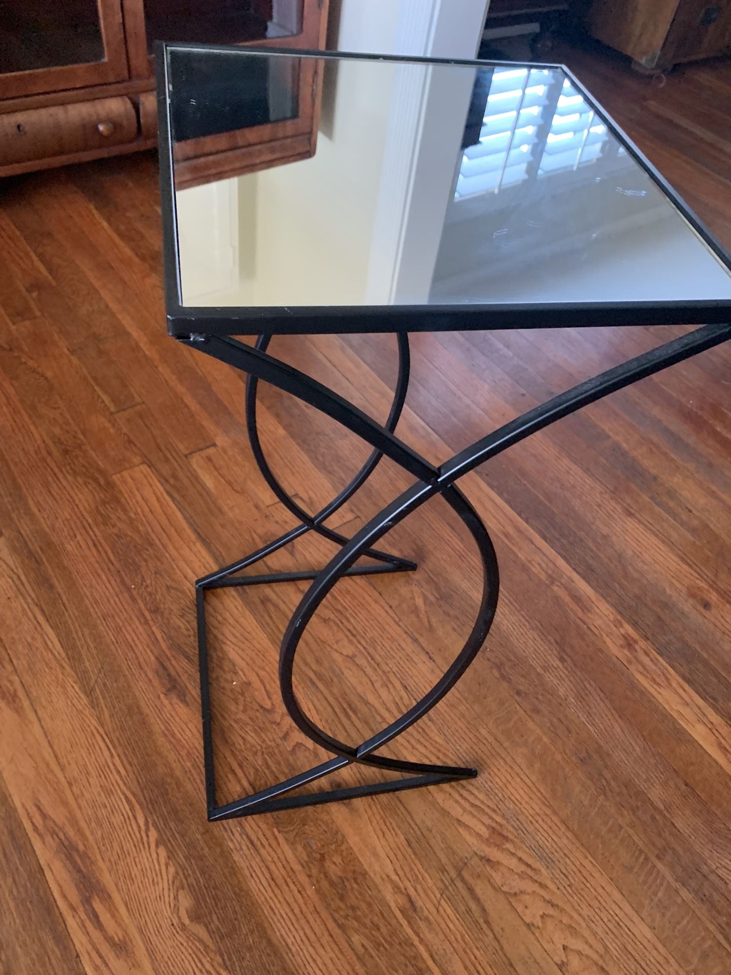 Accent Table 