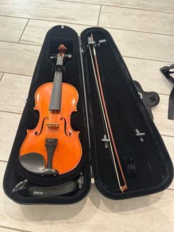 14” Youth Viola comes with Carrying Case, rosin, mount, and viola-Missing 2 Strings